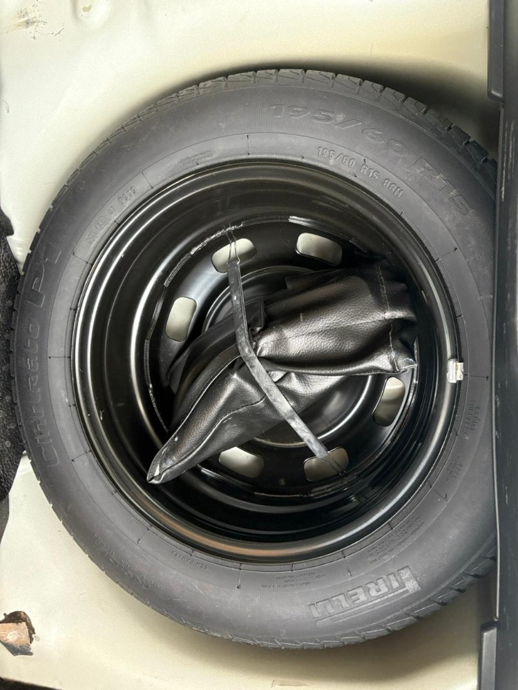 Peugeot 208 Feline Pack Cuir — foto 15